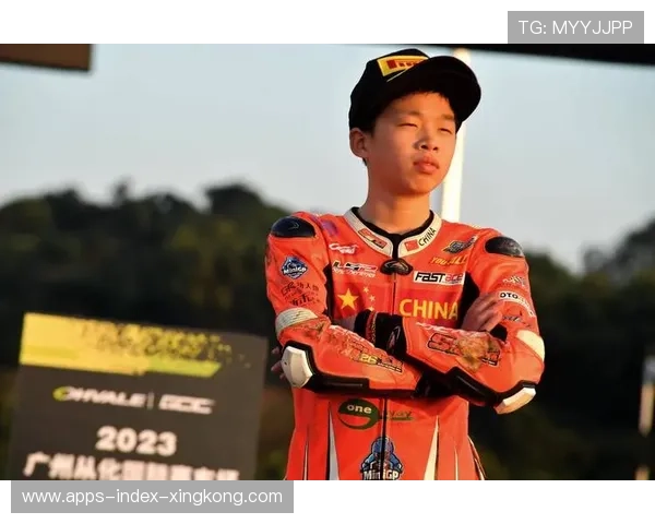 赛车队友互相阻挡引争议,团队关系骤冷