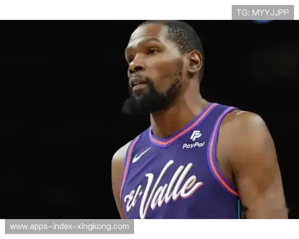 快船球队策略：边线控场与中路渗透形成双重威胁