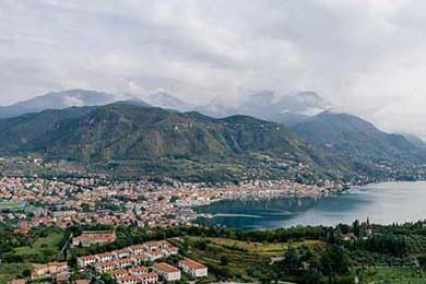 AI驾驶模拟：预测和优化比赛路线，ai驾驶教练